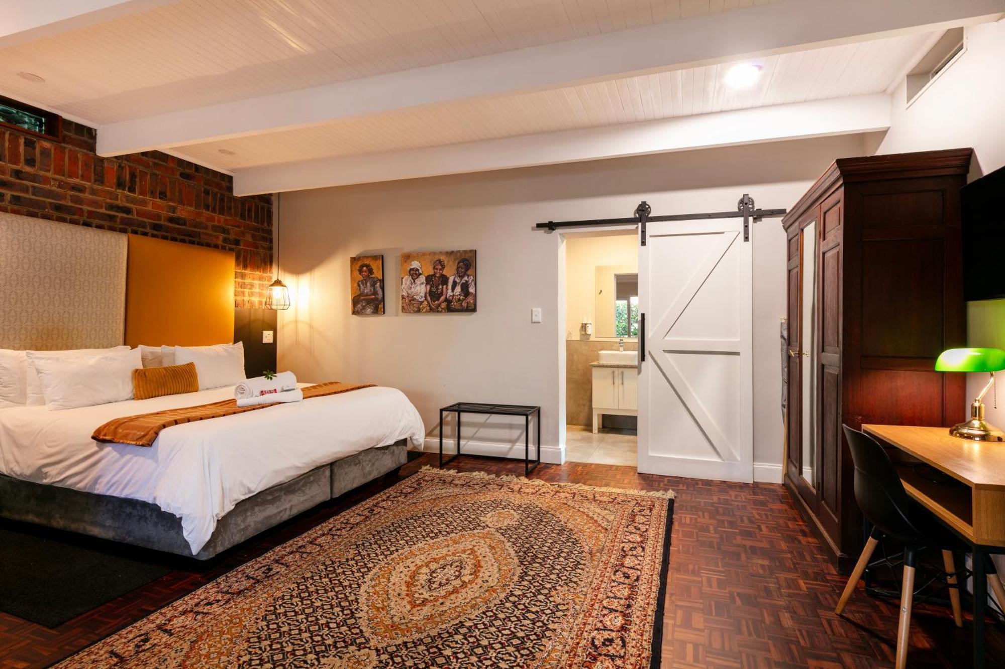 Murray Street 137 Guesthouse Pretoria Bagian luar foto