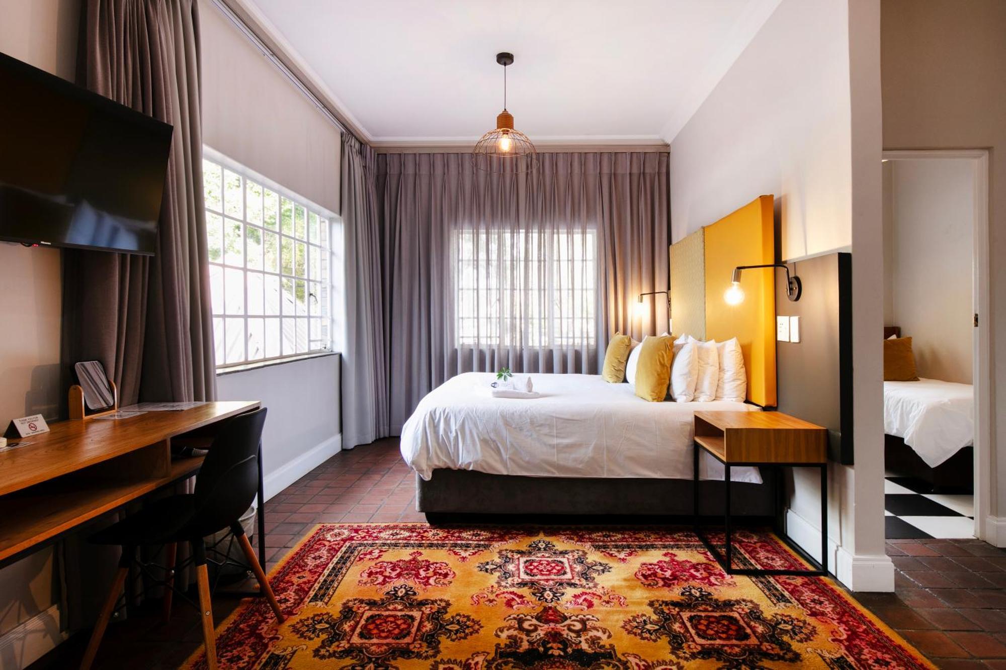 Murray Street 137 Guesthouse Pretoria Bagian luar foto