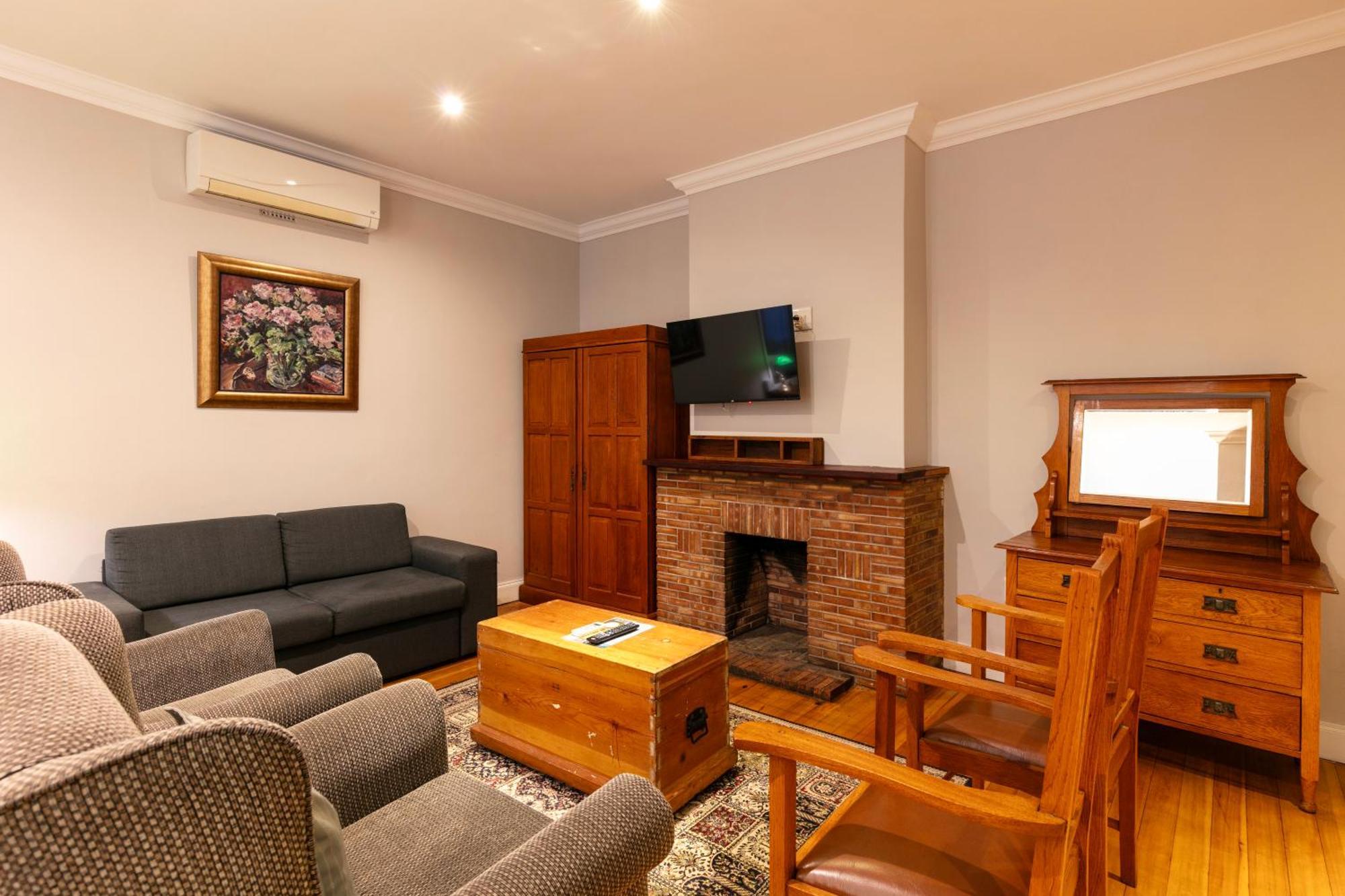 Murray Street 137 Guesthouse Pretoria Bagian luar foto