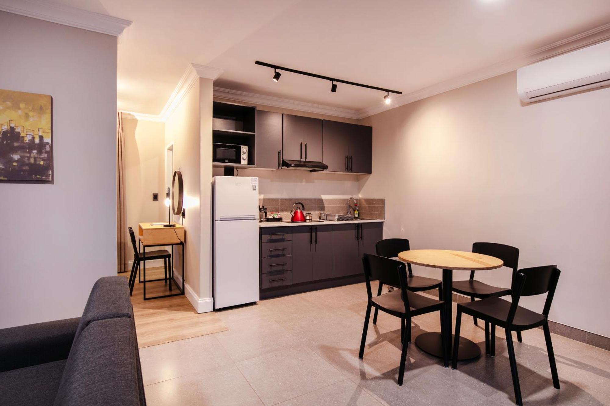 Murray Street 137 Guesthouse Pretoria Bagian luar foto