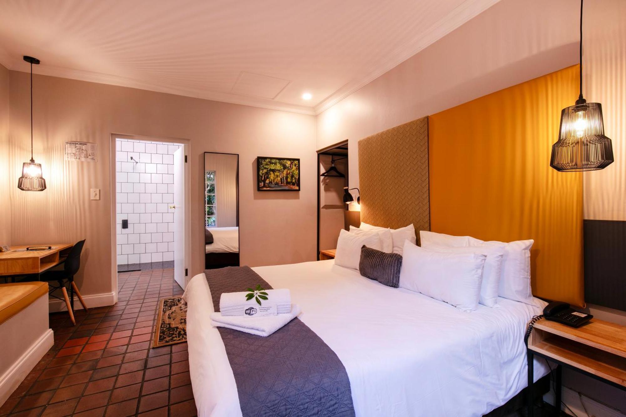 Murray Street 137 Guesthouse Pretoria Bagian luar foto