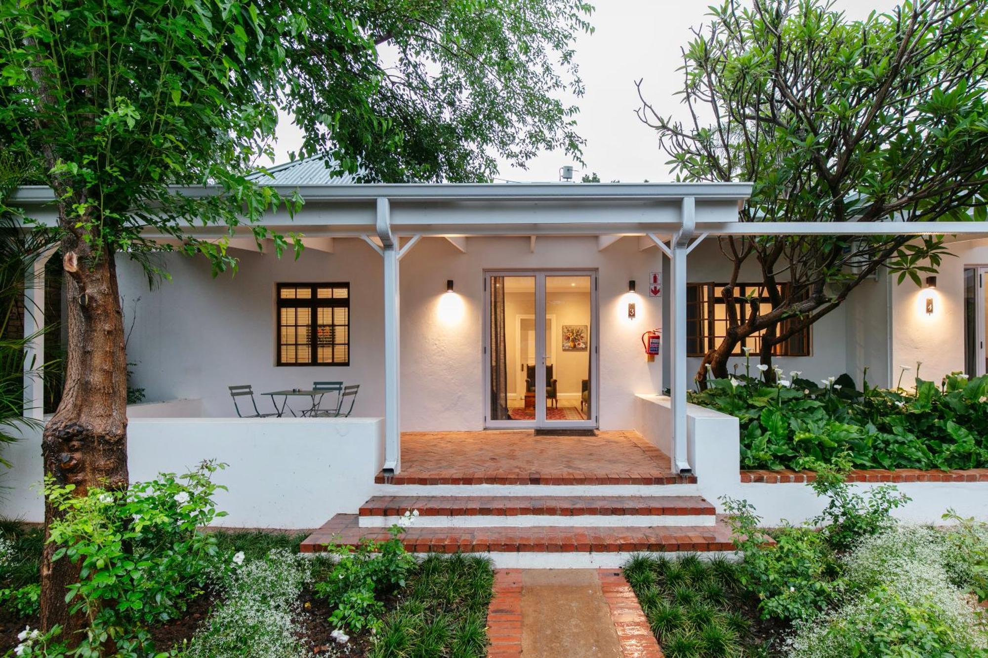 Murray Street 137 Guesthouse Pretoria Bagian luar foto